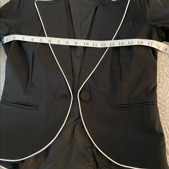 BCBG Blazer - Picture 6 of 8